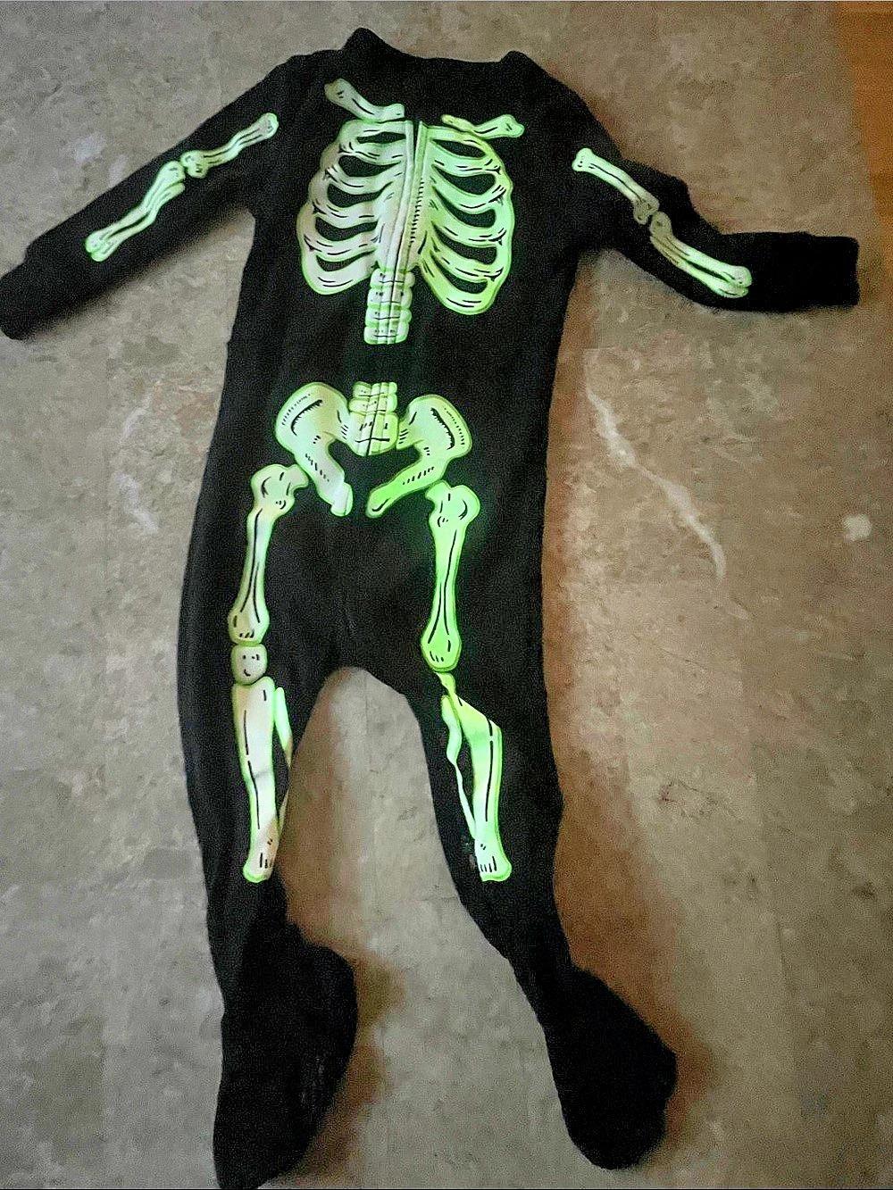 Halloween Old Navy Glow-in-the-Dark Skeleton Footie Baby 12-18M